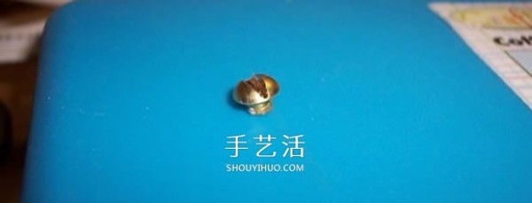 Creative couple rings DIY screw nuts to make creative Valentines Day gifts