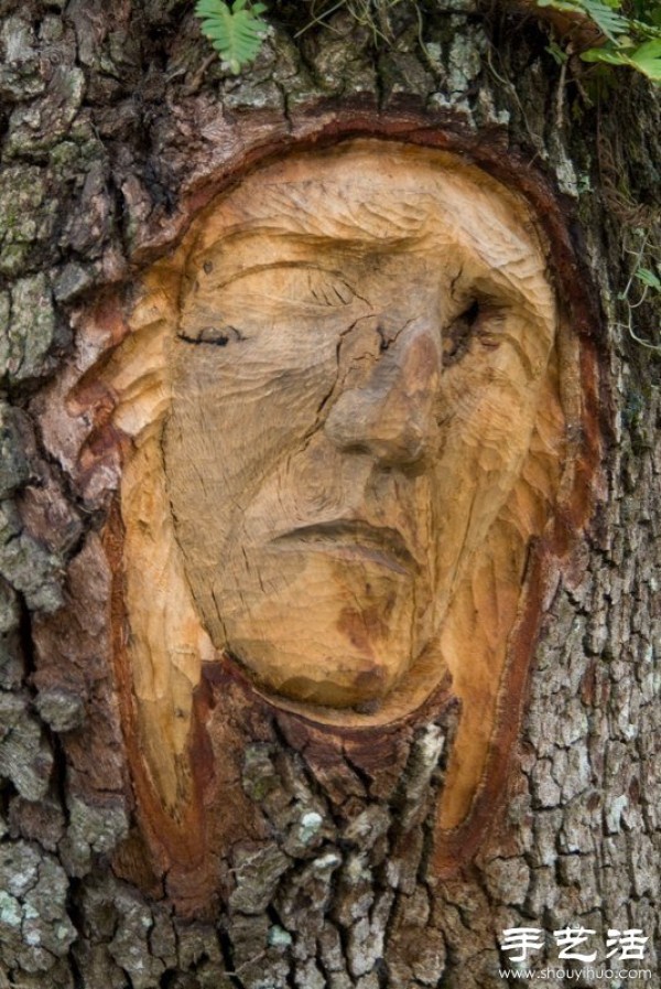 The fusion of tree carving sculpture art and nature