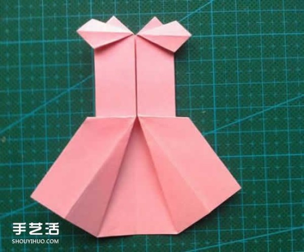 Childrens Origami Skirt Illustrated Tutorial How to Fold a Simple Little Skirt