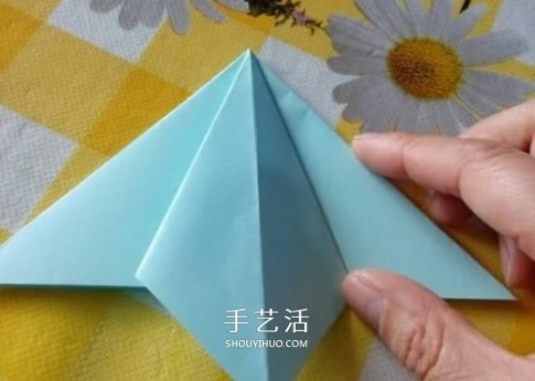 How to Fold Lily Flowers Illustrated Tutorial Process Steps of Origami Lily