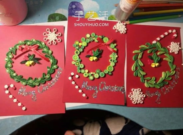 Tutorial on how to make handmade Christmas garland greeting cards from quilled paper