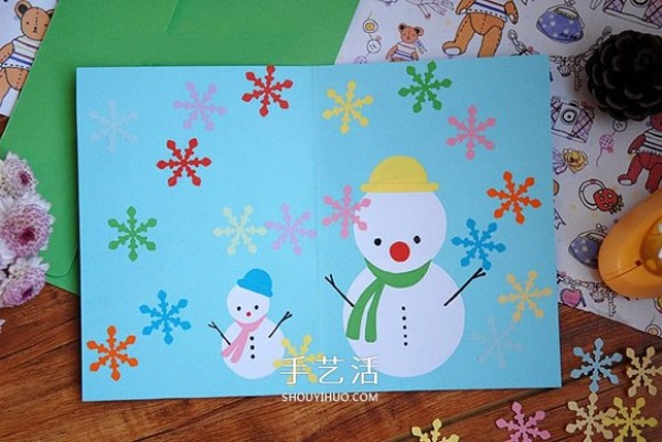 DIY Christmas card making tutorial and feel the little beauty of flowing colors