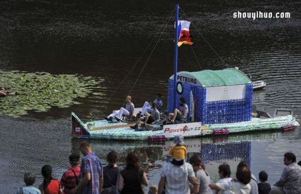 Collect 50,000 plastic bottles and DIY your dream boat! 