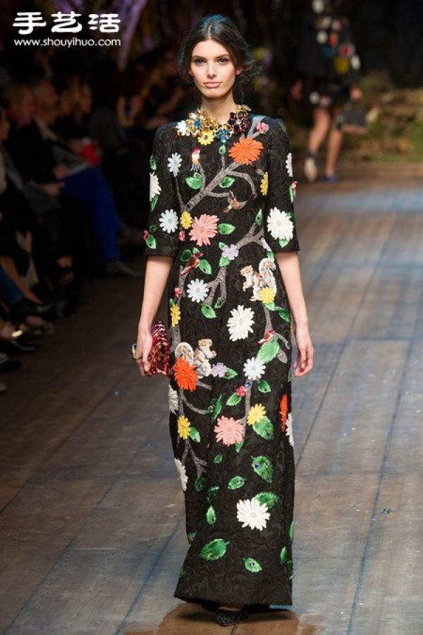 The 2014 autumn and winter clothing series breaks the dullness of autumn and winter, and a hundred flowers bloom