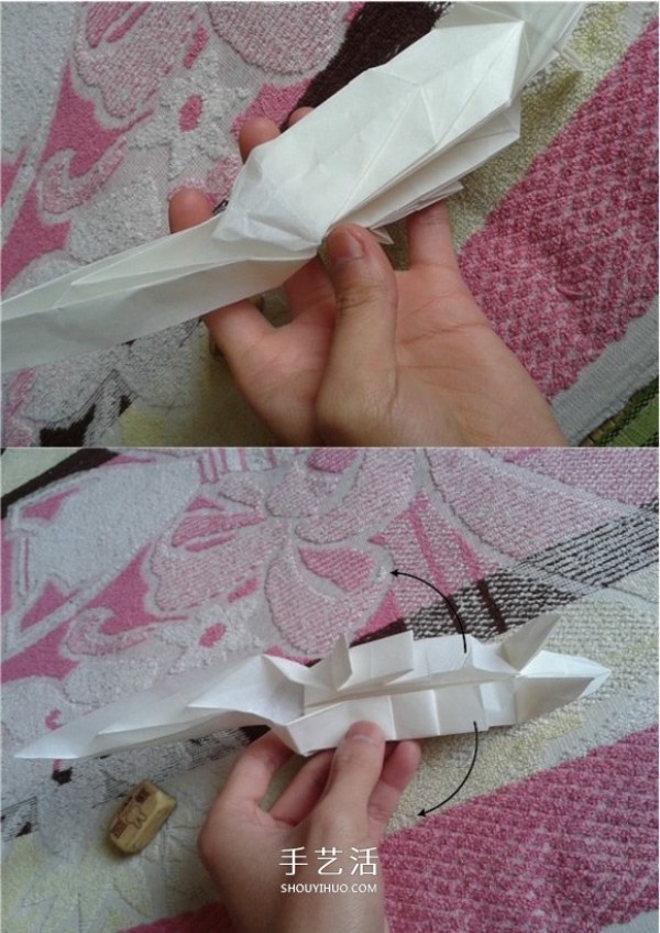 Victors folding method illustrates the steps of a complex origami passenger plane