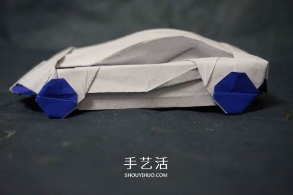 How to fold a complex three-dimensional sports car with detailed steps of origami sports car