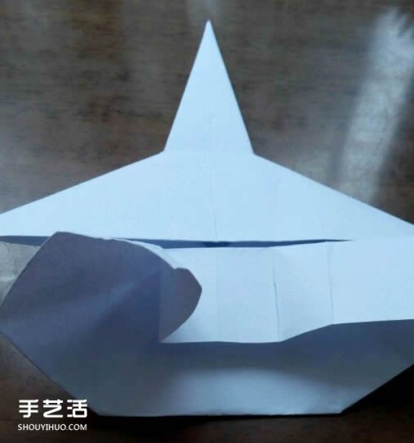 How to use paper to fold a fighter jet and illustrate how to fold an A4 paper fighter jet