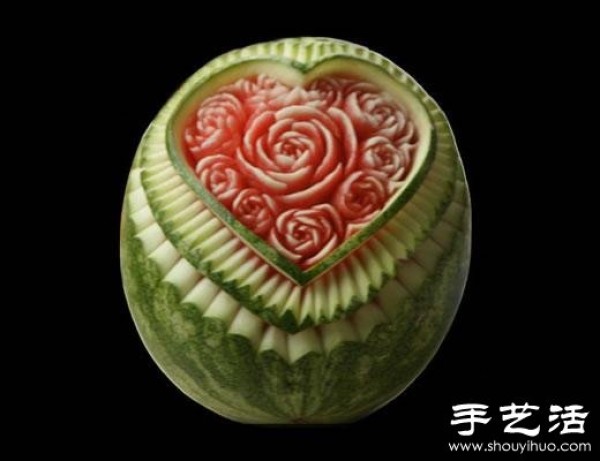 Exquisite peony watermelon carvings