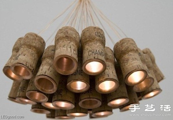 Turn cork stoppers into treasures and DIY beautiful decorative handicrafts