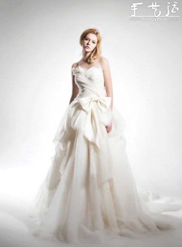 Luxurious and beautiful wedding dress, make you the most beautiful bride