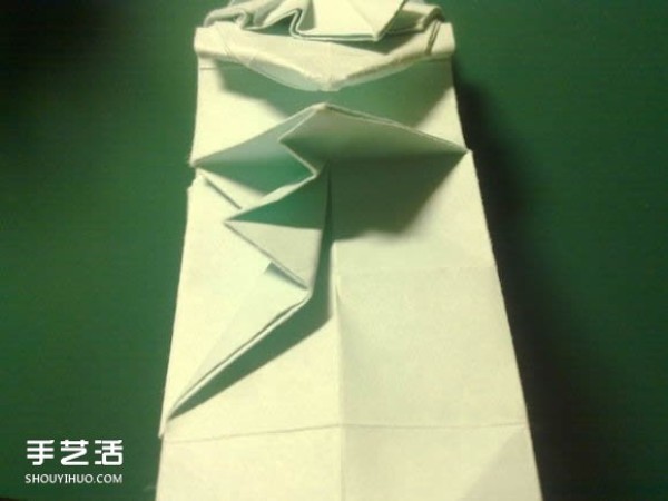 Detailed illustration of the folding process of Hatsune Miku origami