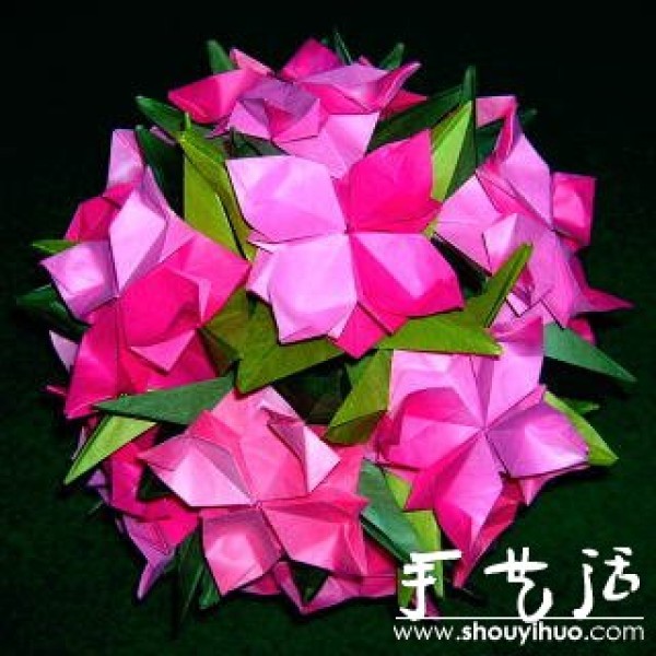 Appreciation of complex kaleidoscope origami works