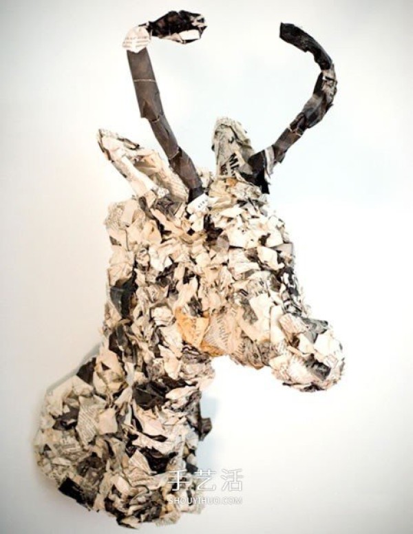 How to make DIY deer head specimens from waste newspapers and simple moose head specimens