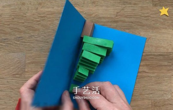 How to make three-dimensional Christmas tree greeting cards, make handmade three-dimensional Christmas tree greeting cards