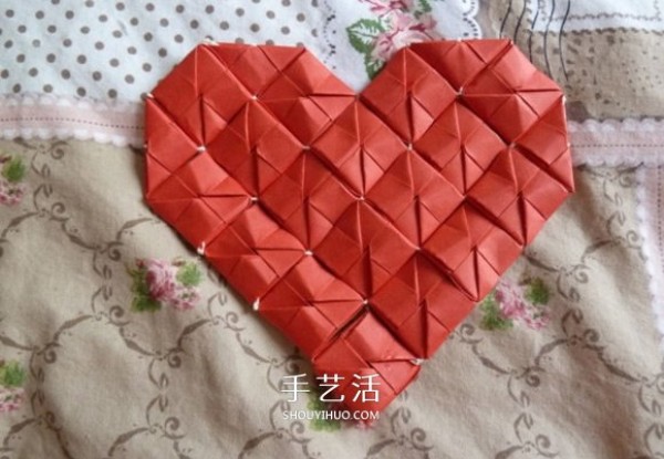 Creative Valentines Day Love Origami Illustrations of Folding Threads and Romantic Loves