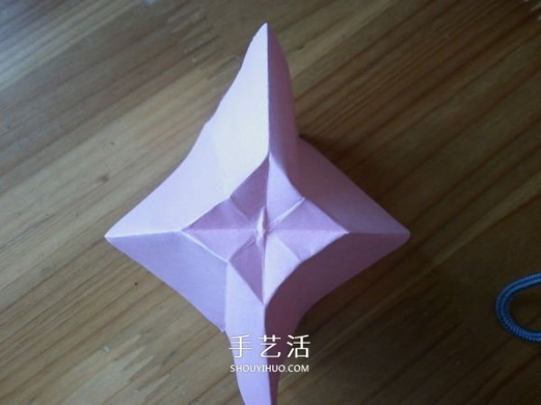 Easy to learn origami bow, square paper folding bow