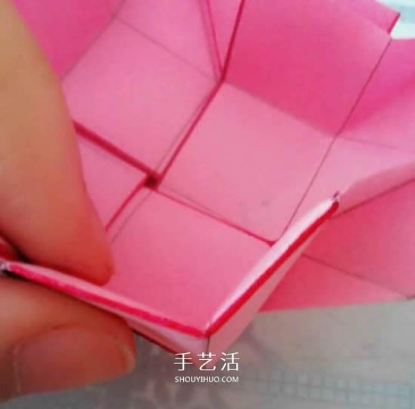 Valentines Day gift box origami illustration, how to fold a beautiful Korean rose gift box