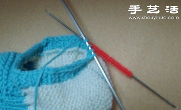 Illustrated tutorial on knitting beautiful boat socks with wool