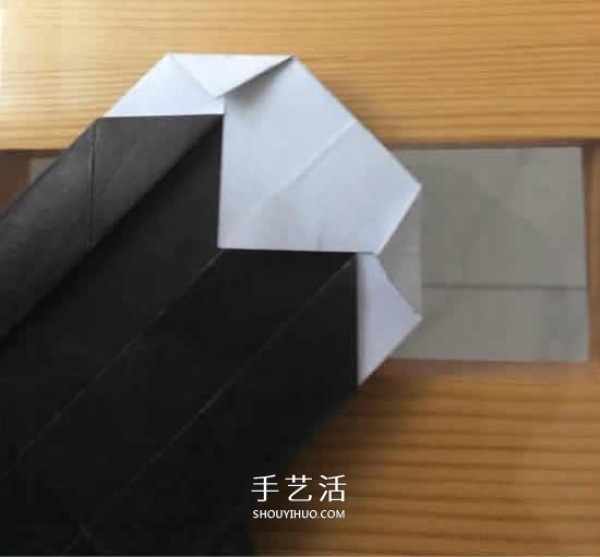 The origami step-by-step illustration of the crawling giant panda is so naive and cute~