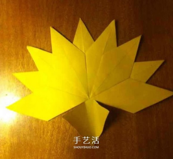 How to Origami Maple Leaf for Young Children, Simple Illustrated Tutorial on Folding Maple Leaf