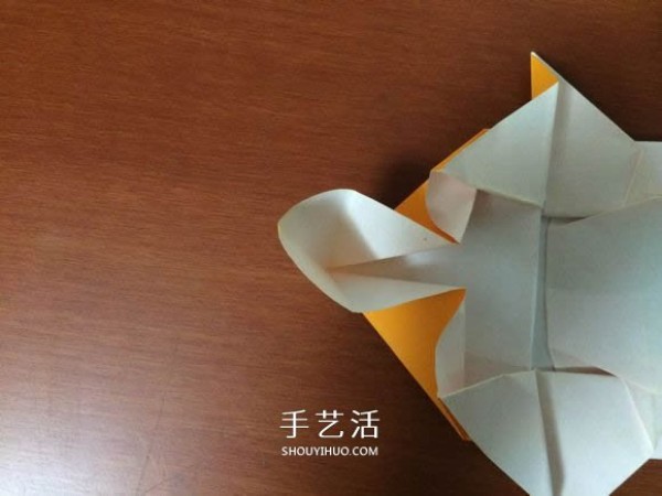 How to fold a complex three-dimensional sports car with detailed steps of origami sports car