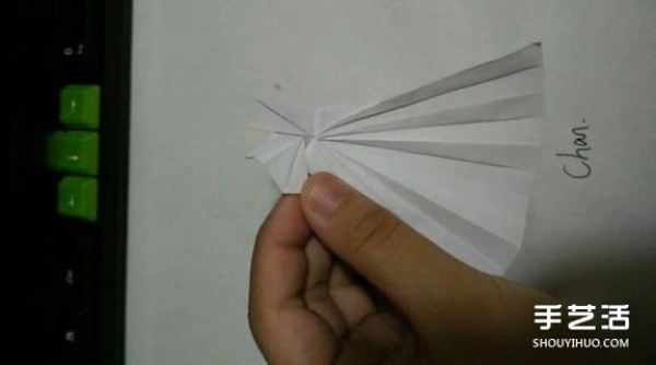 How to fold an origami wedding dress, illustrate the origami method of a wedding dress with steps