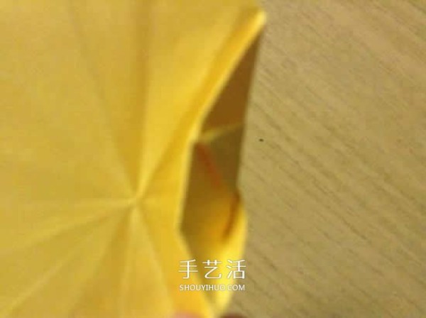 Sunflower origami step by step illustration and detailed method of origami sunflower