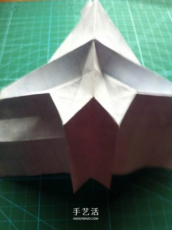 Naoyuki Tanitas origami tutorial, illustrations of how to fold a cute tissue box