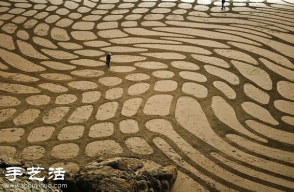 Shocking and beautiful giant sand painting