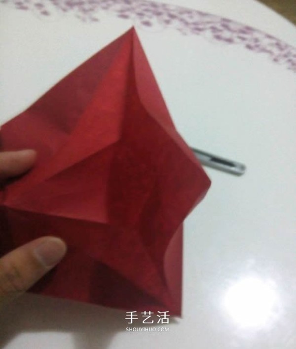 The process of folding the auspicious beast Kirin, the illustrated process of folding the Origami Tetsushi Kamiyas Kirin