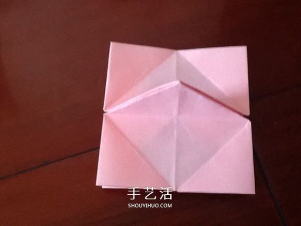 How to fold a small fresh rotating rose with illustrations and real-life steps