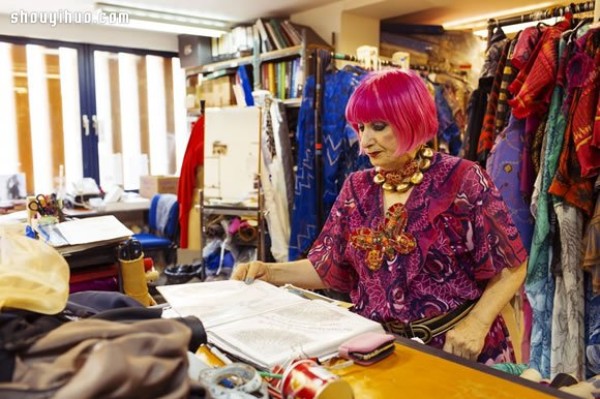 The immortal legendary master in the fashion industry ZANDRA RHODES