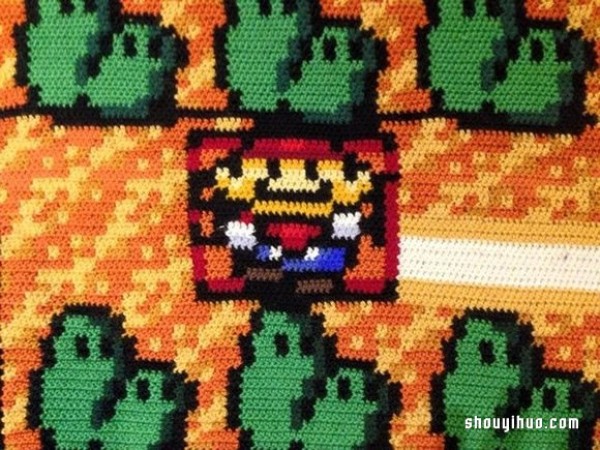 Six years to hand-knit a huge Super Mario map blanket