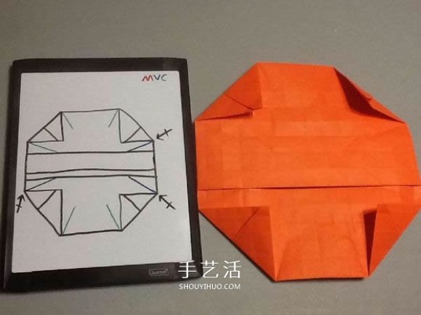 Origami illustration of three-dimensional jack-o