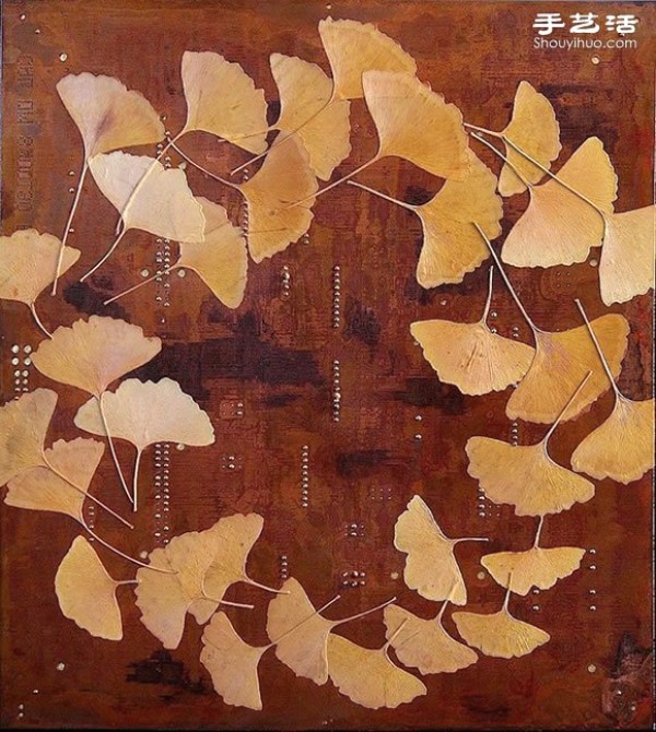 Falling leaves and electronic waste DIY to make environmentally friendly art works