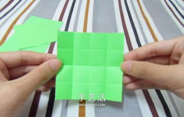 Tutorial on handmade origami flower holders can perfectly match Kawasaki roses