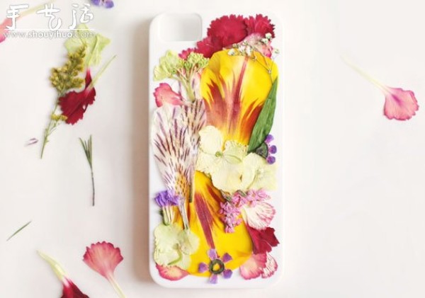 Tutorial on flattening flowers to decorate mobile phone cases