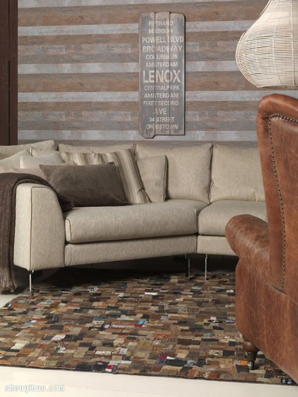 Exquisite carpet made by DIY using recycled jeans leather labels