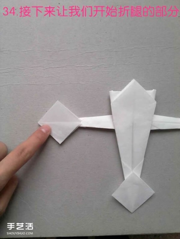 How to fold paper egrets with detailed illustrations of steps for folding three-dimensional egrets