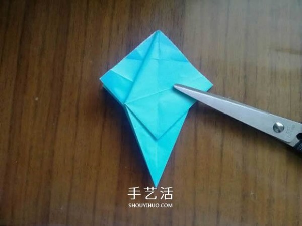 How to fold an eight-petal chrysanthemum and illustrate the 3D chrysanthemum origami tutorial for the Double Ninth Festival