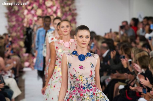 OSCAR DE LA RENTA and his last spring/summer 2015 womens wear