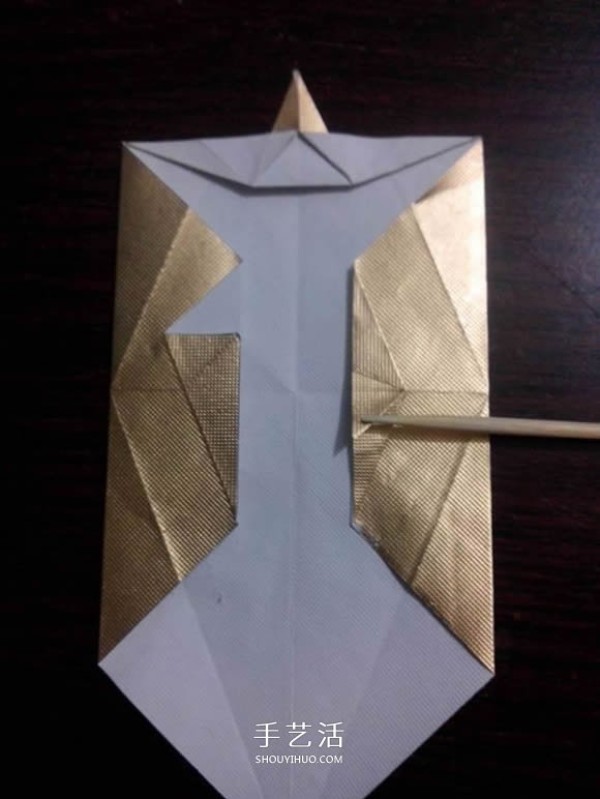 Using cigarette box paper waste and making origami three-dimensional owl illustration step-by-step