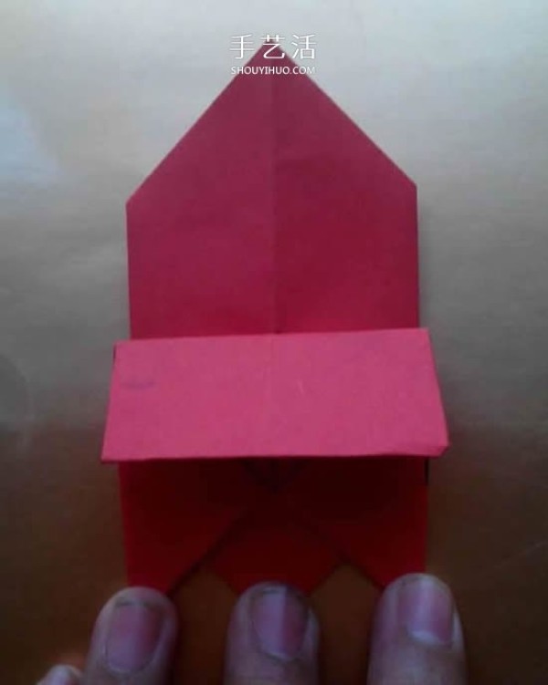 Childrens simple origami box tutorial: Illustration of the folding method of a tripod-shaped paper box