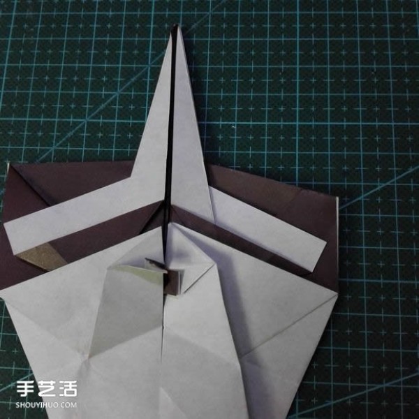 Handmade origami fish fish illustrates how to fold a complex tropical horsefish