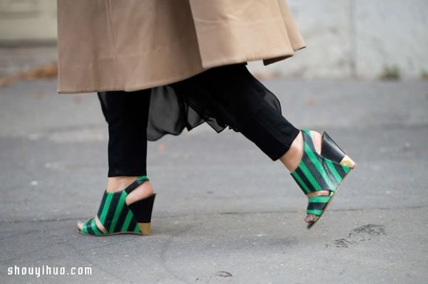 The 40 most innovative pairs of womens shoes for girls at fashion week