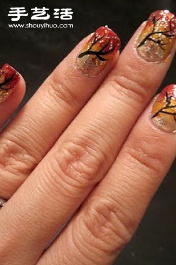 13 Easy-to-Use Autumn and Winter Nail Art Styles