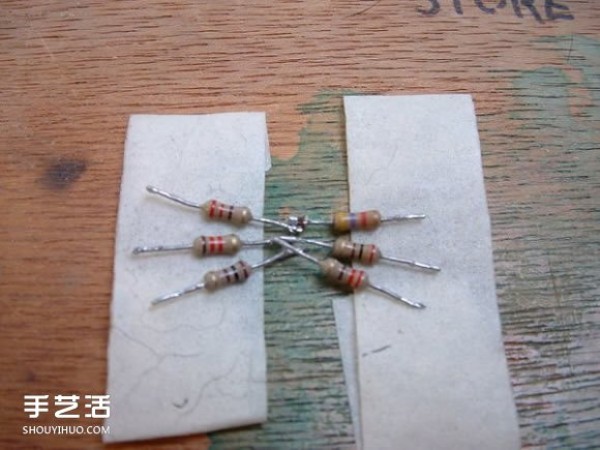 Circuit board electronic components turn waste into treasure DIY handmade little spider