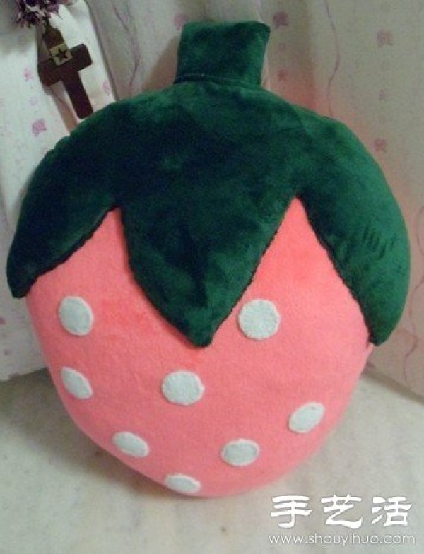 How to make strawberry cushions/pillows by hand