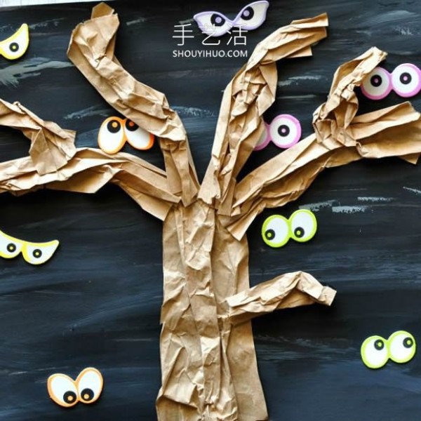 Tutorial for young children to make a Halloween ghost tree by hand