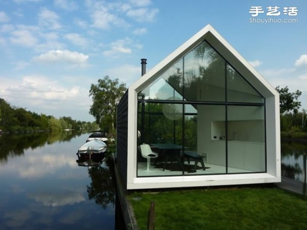 Decoration design of holiday cabin in Dutch Lake District